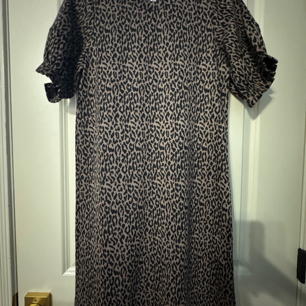 THML Black and White Flutter Sleeve Midi Dress